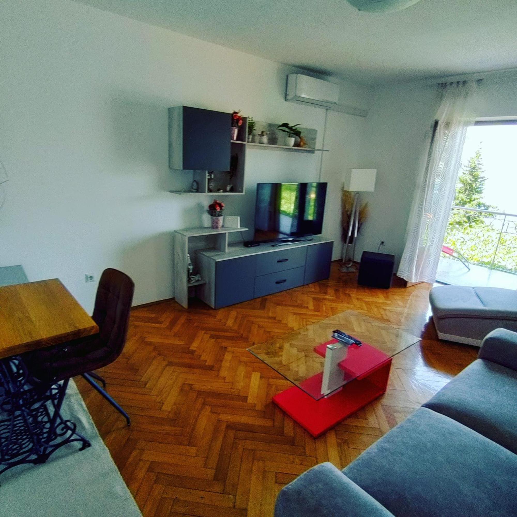 Apartment Mlija Омиш Экстерьер фото